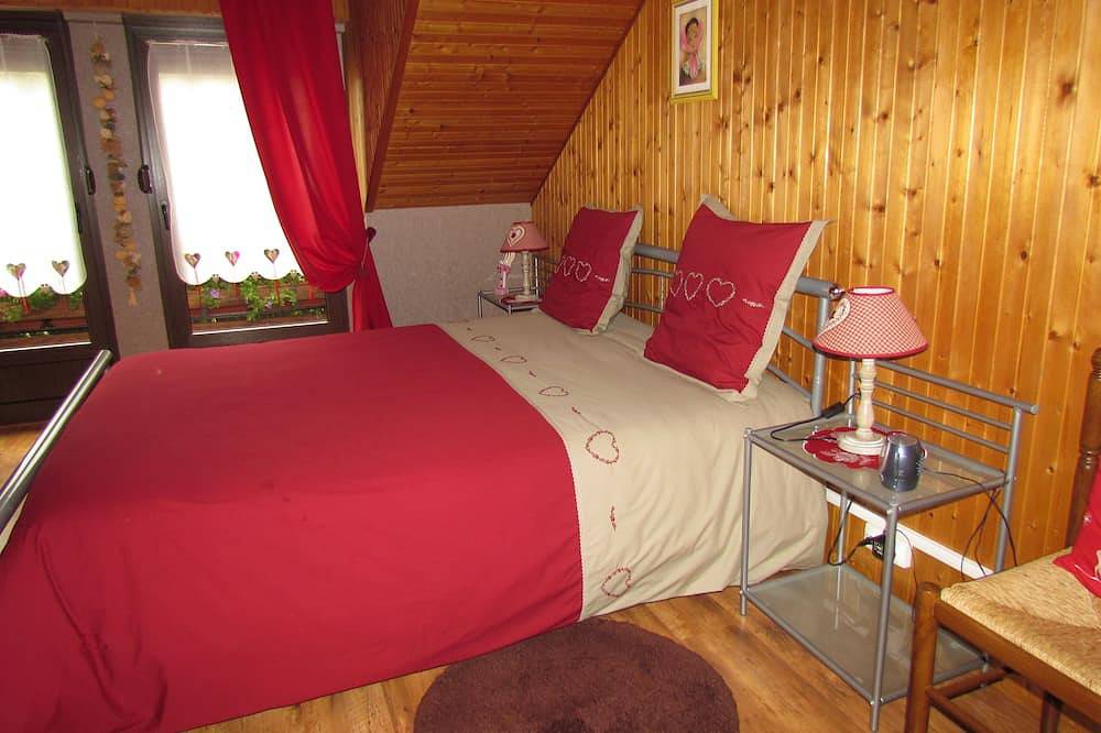 Gite oben in dem Haus des Besitzers in Haselbourg, Saarburg (Frankreich)