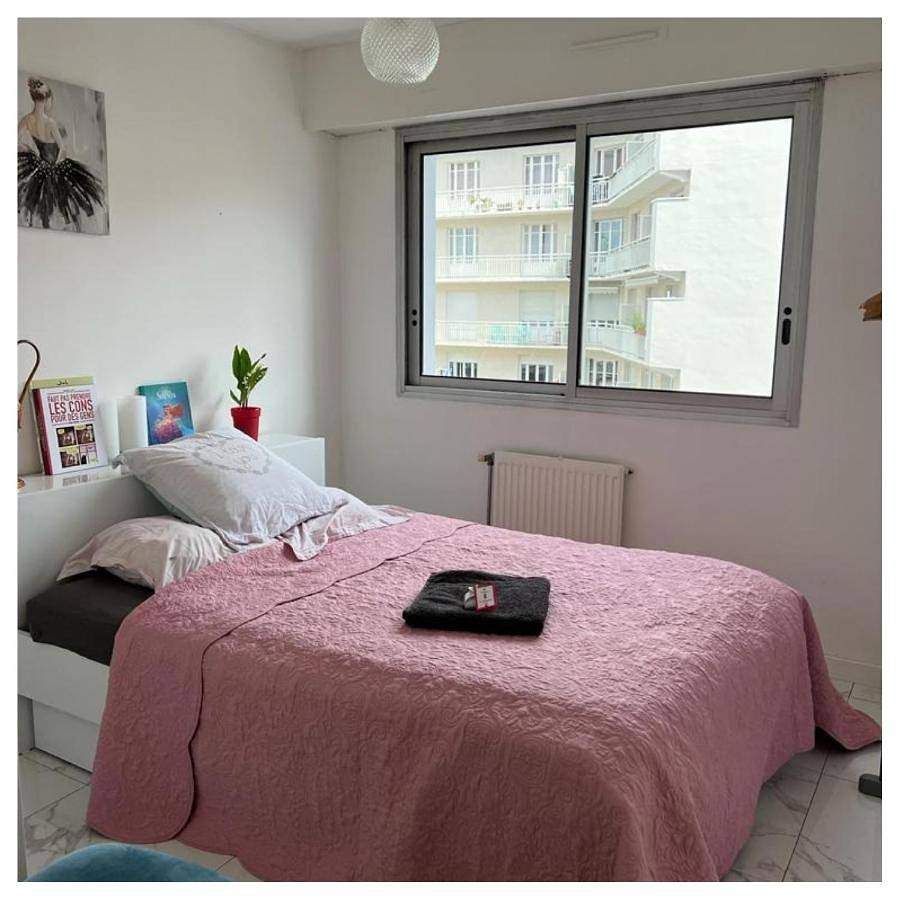 Double Room in Pau, Béarn