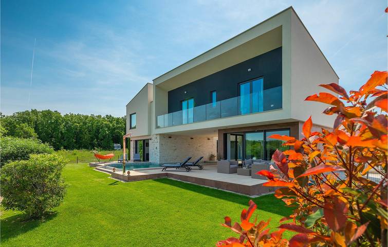 Ferienhaus für 8 Personen in Umag und Umgebung