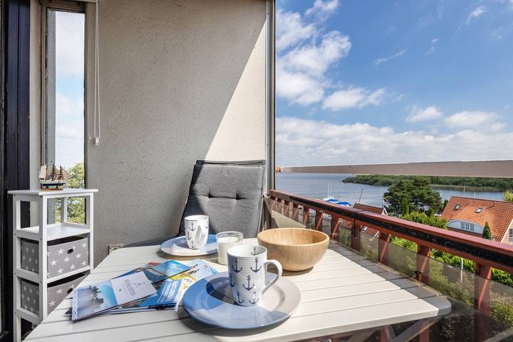 Ferienwohnung für 3 Personen, mit Balkon und Sauna sowie Seeblick in Hannover und Umgebung