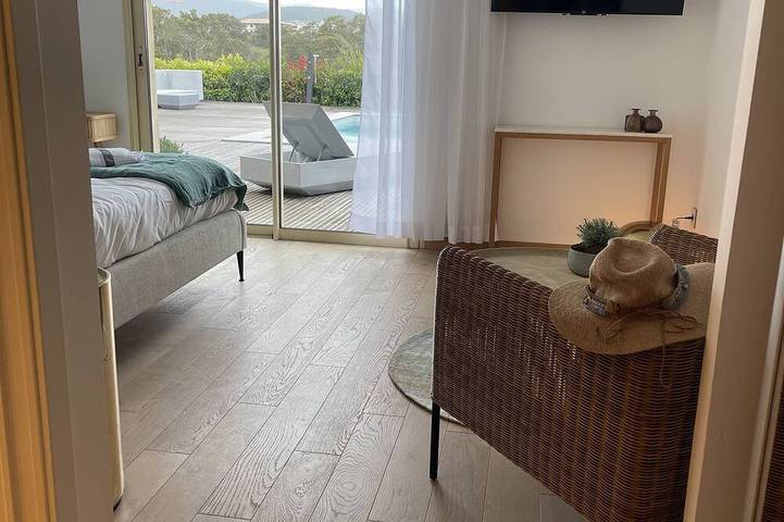 Chambre Dhôte Avec vue mer et Piscine in Grosseto-Prugna, Golfe D'Ajaccio