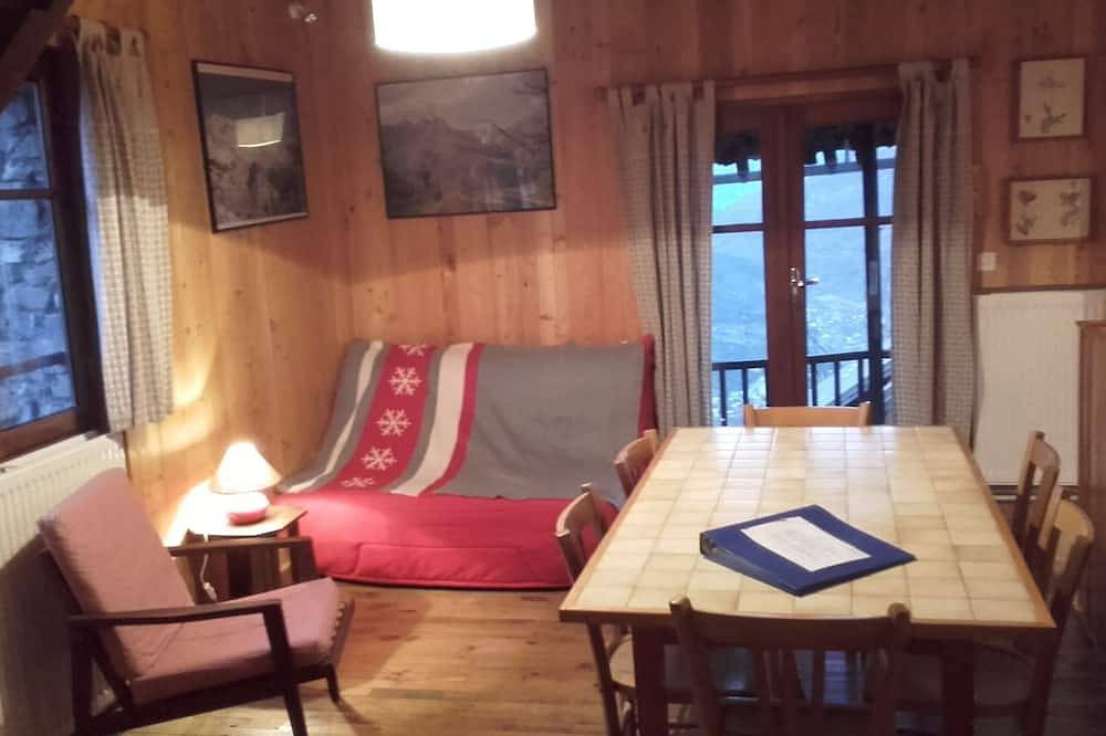 Duplex apartment in a farmhouse in Vallouise-Pelvoux, Écrins National Park