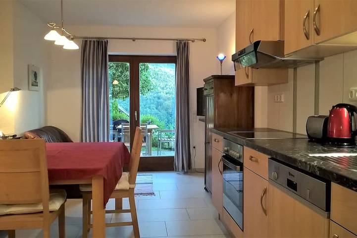 Ferienwohnung für 5 Personen, mit Pool und Garten - 1