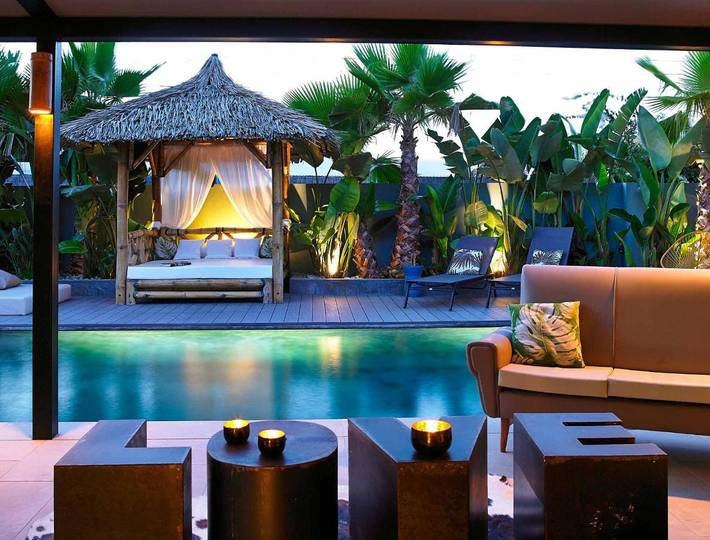 Cheap villa for 4 people, with Balcony and Hot tub as well as Terrace and Garden in Ibiza