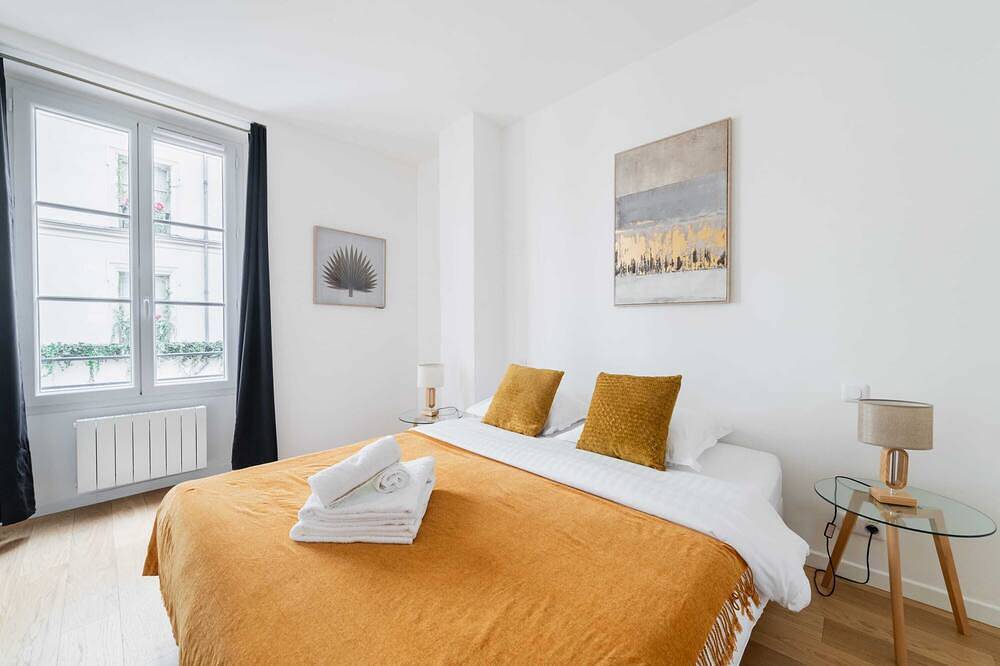 Ganze Wohnung, 2 pieces renovee a neuf Paris 5 - 4P in Paris, Ile de France
