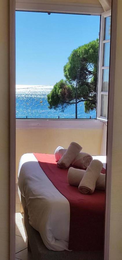 Hôtel pour 2 personnes, avec sauna ainsi que jacuzzi et jardin