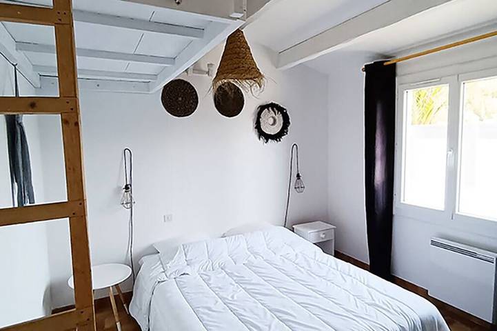 Location de vacances pour 6 personnes, avec jardin dans Plage des Boulassiers - 4