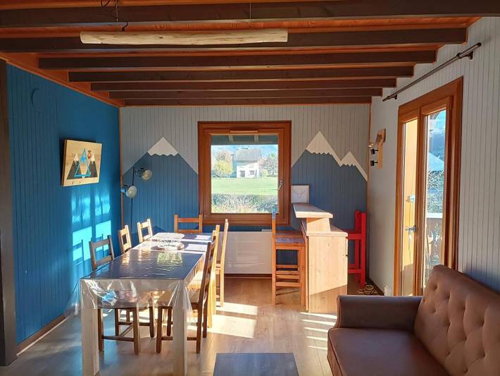 Gîte pour 4 personnes, avec jardin à La Rivière-Enverse - 2