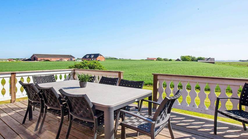 Ferienhaus für 15 Personen, mit Terrasse und Pool sowie Sauna und Whirlpool, mit Haustier in Fur