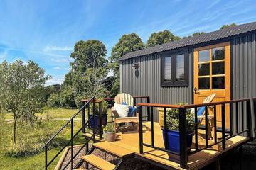 Glamping for 2 People in Sherwood Forest, Nottinghamshire, Photo 4