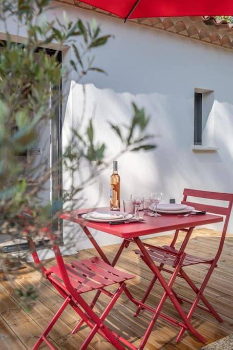 Appartement de vacances pour 2 personnes, avec piscine et terrasse ainsi que vue et jardin
