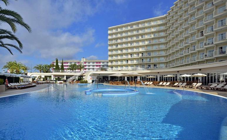 Hôtel pour 6 personnes, avec piscine et jardin