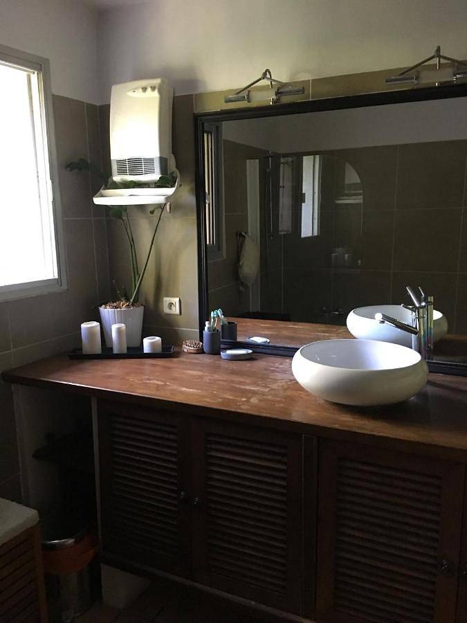 Location de vacances pour 2 personnes, avec jacuzzi ainsi que sauna et terrasse à Vendargues - 3