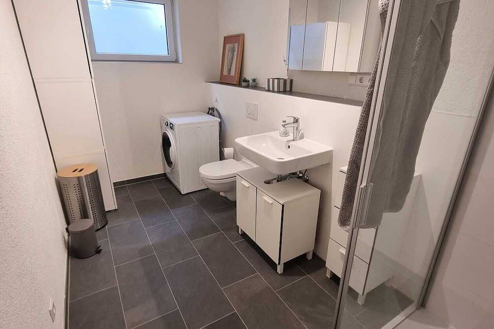 Ganze Wohnung, 2 Zimmer Souterrain Ferienwohnung im Markgräflerland in Efringen-Kirchen, Südschwarzwald