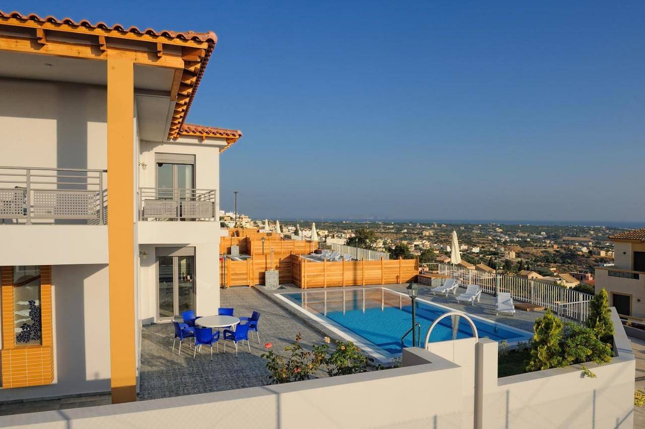 Danae Villas in Koutouloufari, Iraklio-Heraklio region