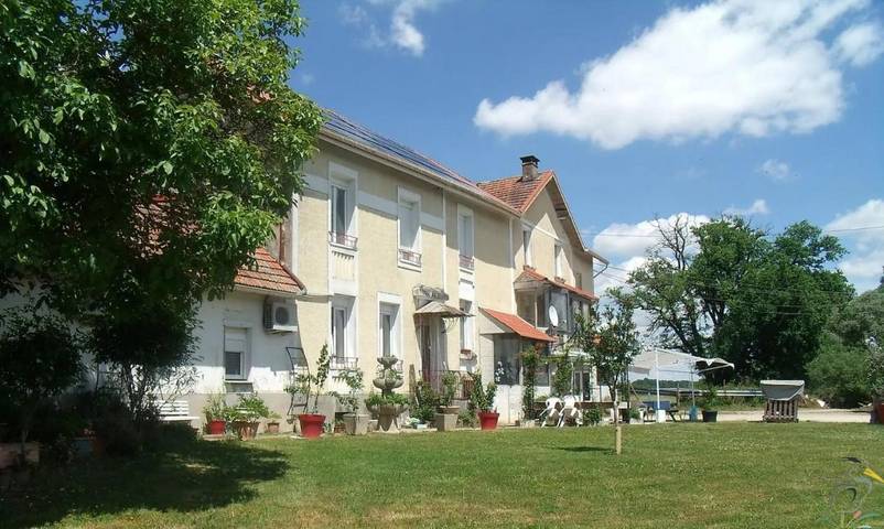 Gîte pour 6 personnes, avec Terrasse et Jardin à Châtenois