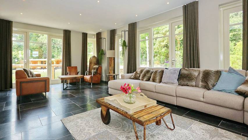 Ferienhaus für 18 Personen, mit Whirlpool und Pool sowie Garten und Sauna in Noordwijk - 2