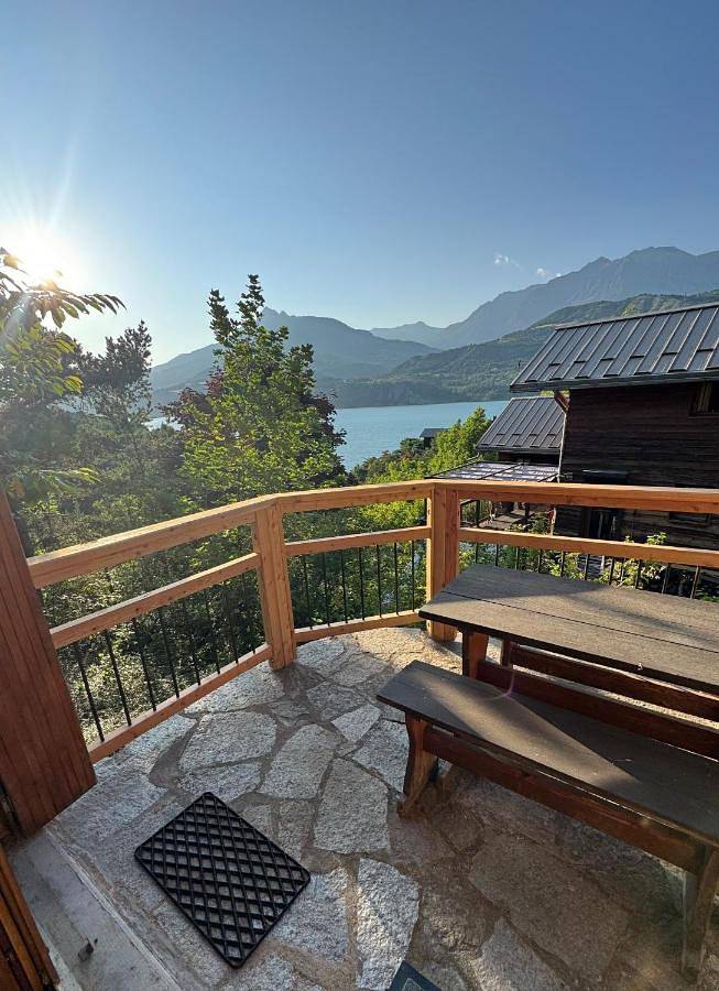 Location de vacances pour 12 personnes, avec jardin ainsi que vue et vue sur le lac à Savines-le-Lac - 4