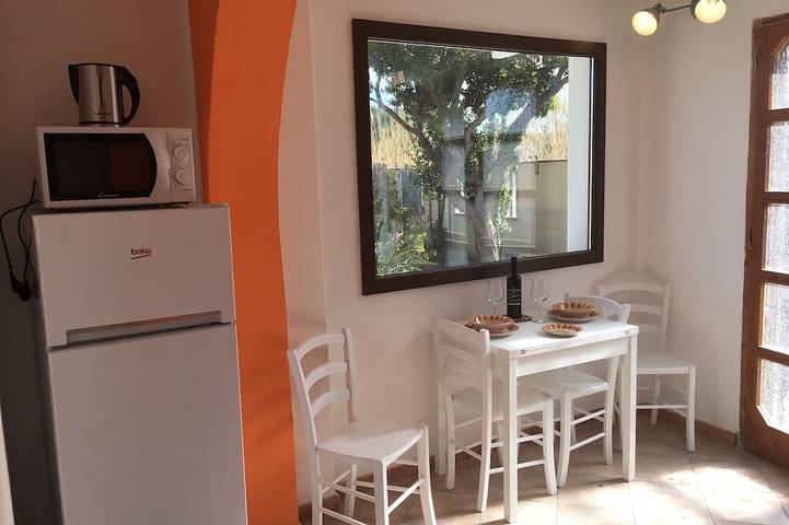 Villa for 4 people, with balcony and garden - 1