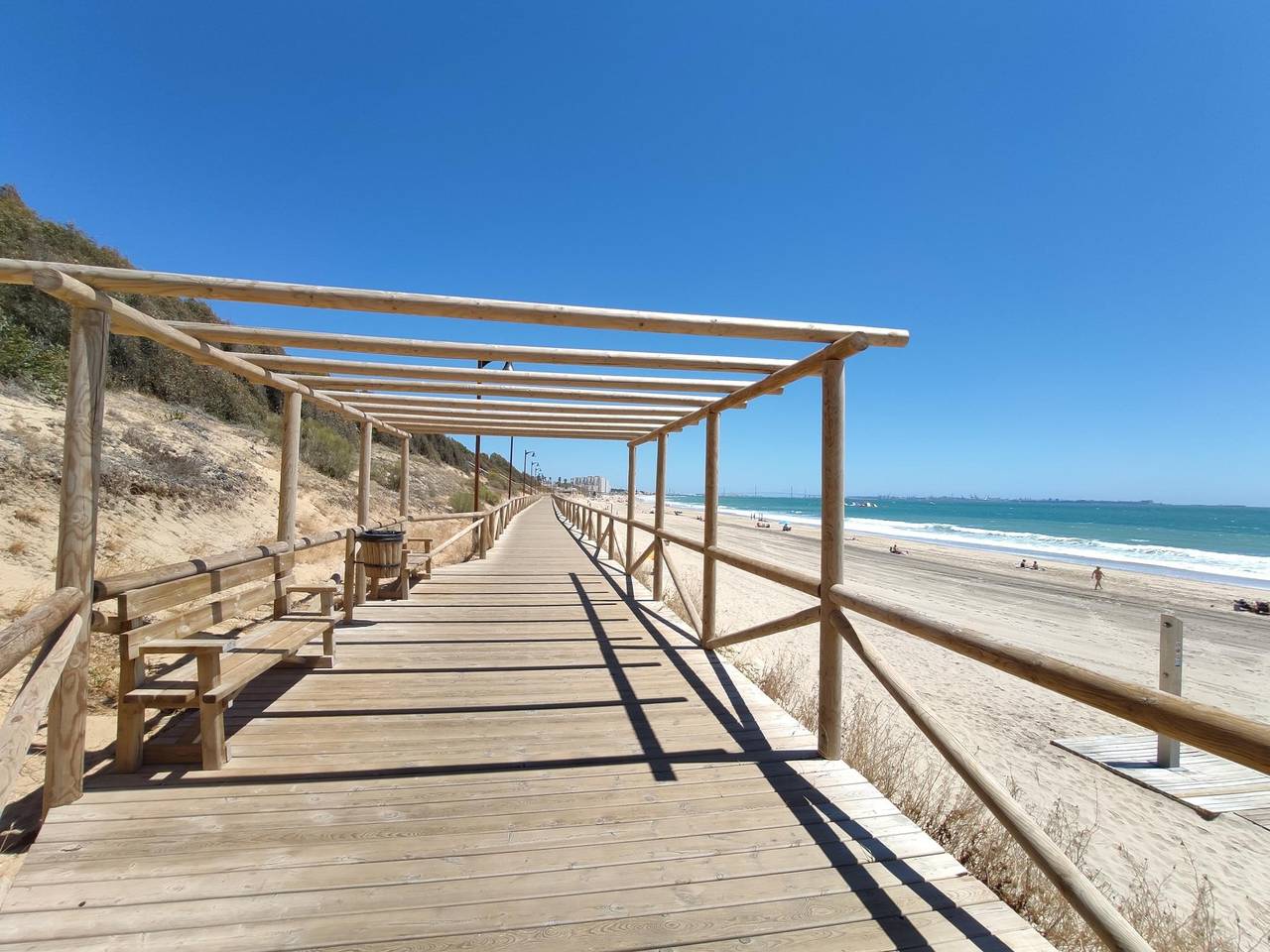 Ganze Ferienwohnung, Atemberaubende Aussicht auf das Meer, 300 m zum Strand in Playa De Las Redes, El Puerto de Santa María