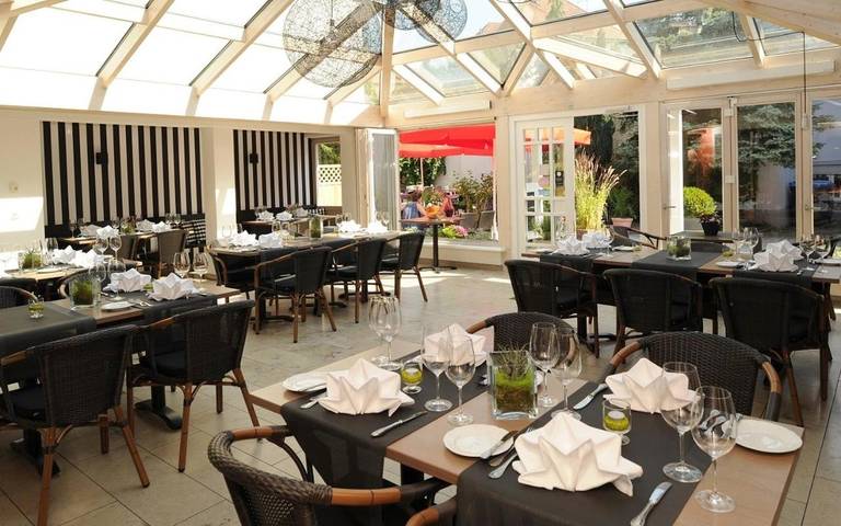 Hotel für 3 Personen, mit Terrasse und Garten, kinderfreundlich in Waldshut-Tiengen - 2