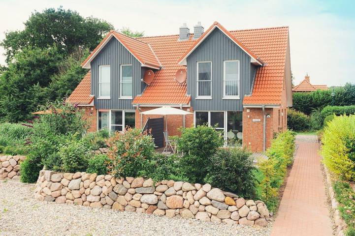 Ferienhaus für 5 Personen, mit Terrasse und Garten sowie Sauna in Hohwacht