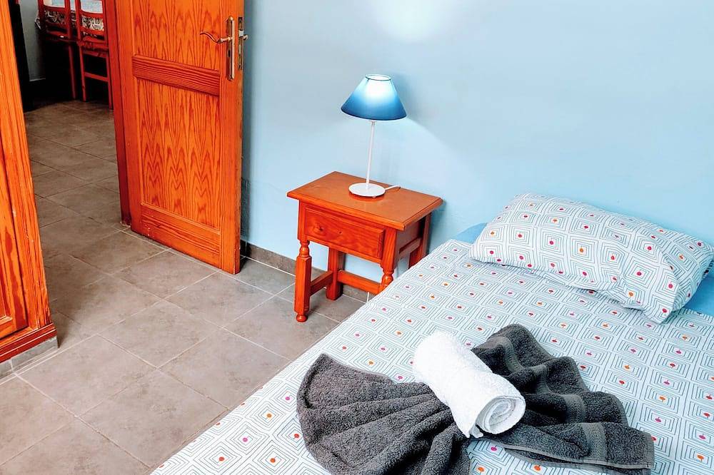 Charmanter Bungalow am Meer, 100 m vom Strand entfernt, mit großer Terrasse 25 m. Wifi in Costa Calma, Südliche Bucht Costa Calma