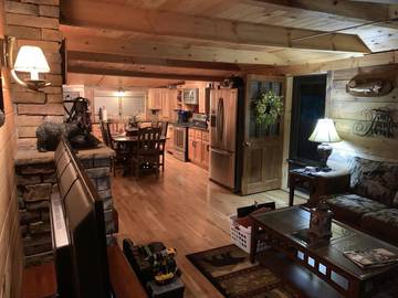 Vacation House for 6 Guests in Blue Ridge Mountains, North Carolina, Picture 2