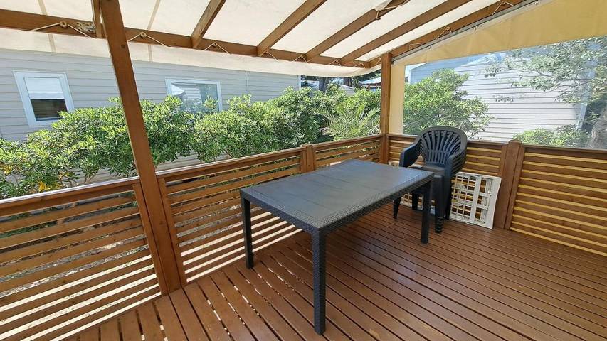 Camping für 6 Personen, mit Pool und Whirlpool sowie Garten und Sauna in Narbonne - 2