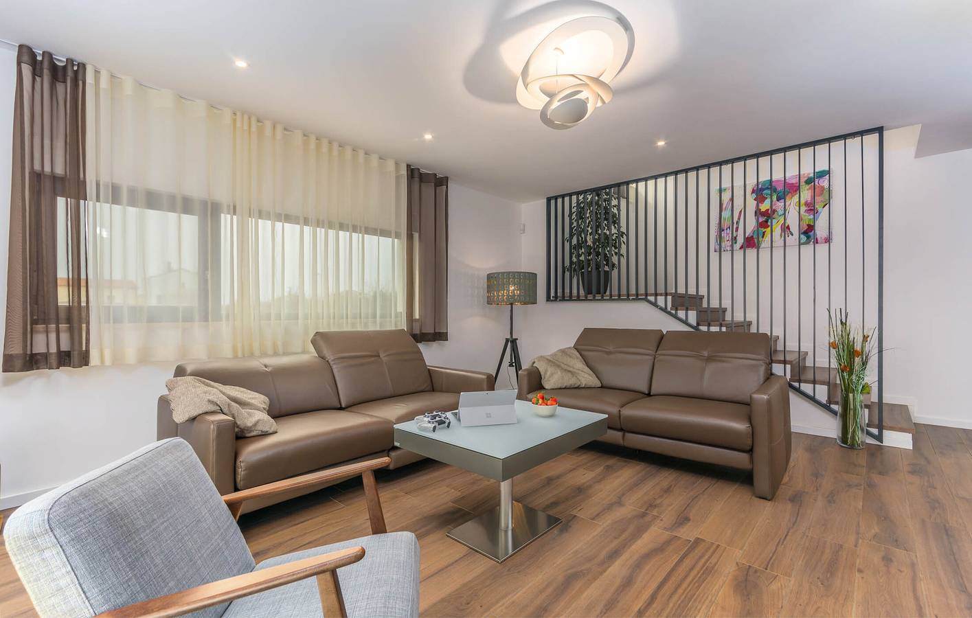 A spacious villa with a swimming pool, jacuzzi and in Novigrad, Regio Umag