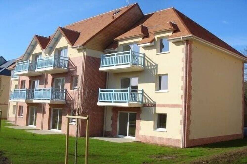 Ganze Wohnung, Hochwertige 3-Zimmer-Wohnung (53 m²) in Houlgate mit Balkon und Tennisplatz. in Houlgate, Lisieux und Umgebung