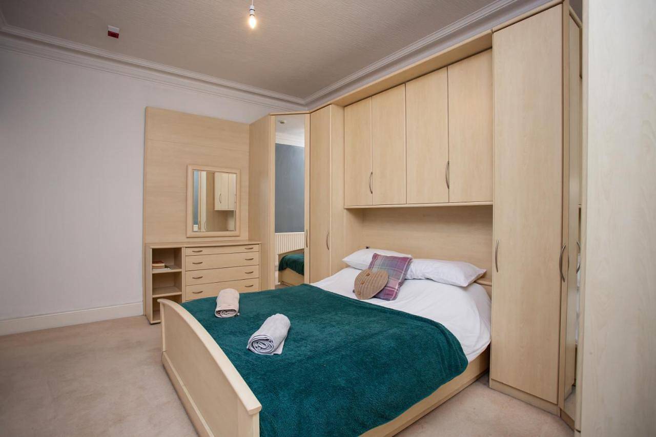 Entire apartment, Roker Sea Front Apartments by #Shortstaysaway in Roker, Sunderland