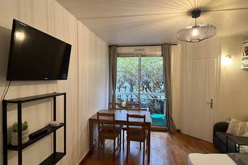 Appartement De Vacances pour 2 Personnes dans Vanves, Hauts-de-Seine, Photo 4