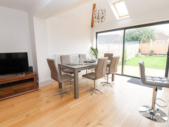 Rainbows End in Christleton, Cheshire West and Chester