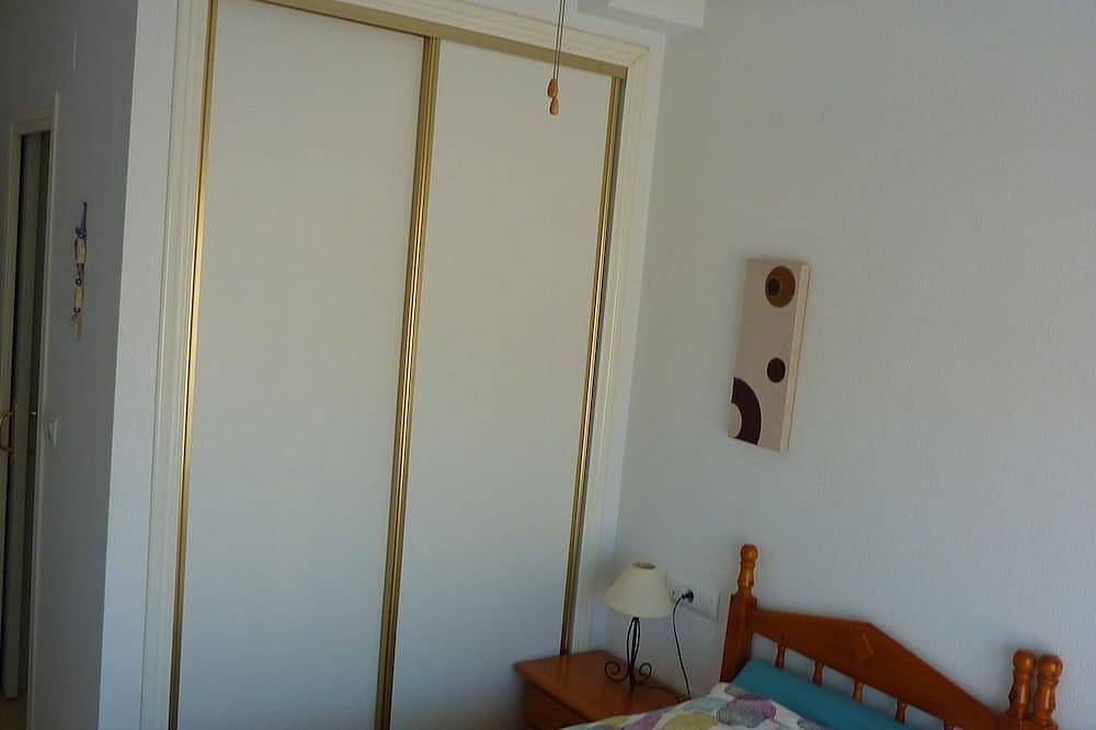 Entire apartment, 5 p. Luxe Apartment 30 min. south of Alicante / 10 min. to beach / near Golf ! in Formentera del Segura, Costa Blanca