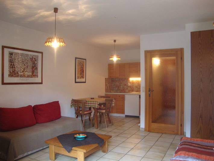 Ferienwohnung für 3 Personen, mit Balkon und Garten sowie Pool und Ausblick am Attersee - 3