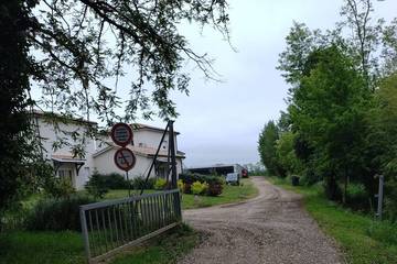 Gîte pour 4 personnes, avec jardin à Sainte-Livrade-sur-Lot
