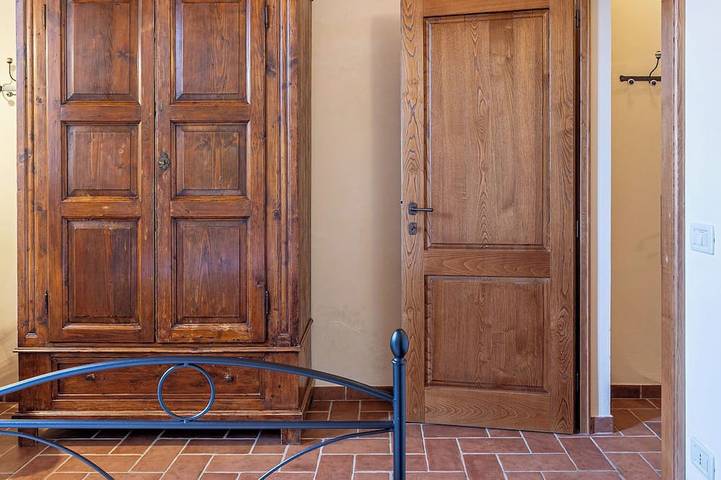 Appartamento intero, Appartamento a piano terra con una camera da letto matrimoniale in Terricciola, Pisa e dintorni