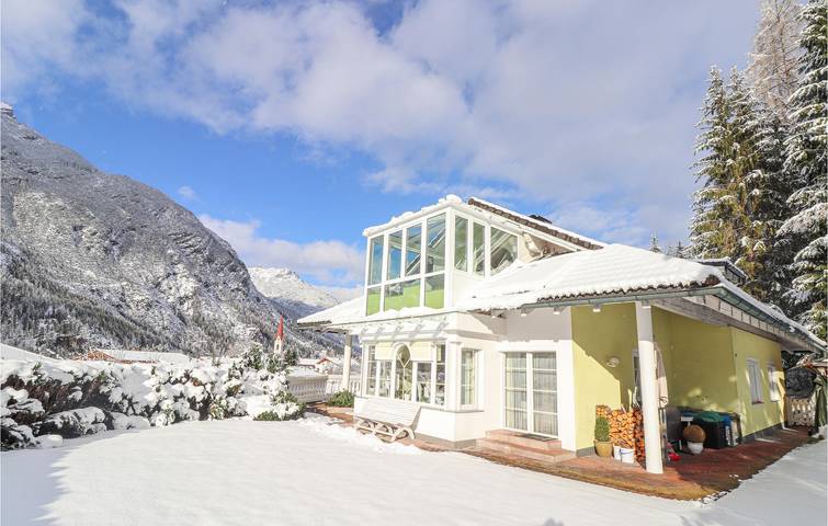 Ferienwohnung für 3 Personen, mit Terrasse und Garten im Lechtal