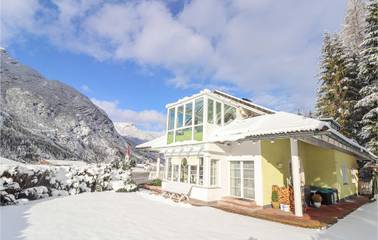 Ferienwohnung für 3 Personen, mit Terrasse und Garten im Lechtal