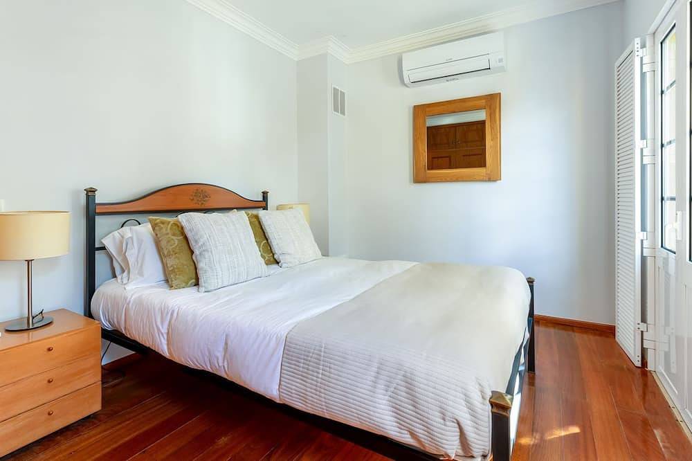 2 Bdr House W/Terrace in Praia Verde by Lovelystay in Castro Marim, Faro Distrikt