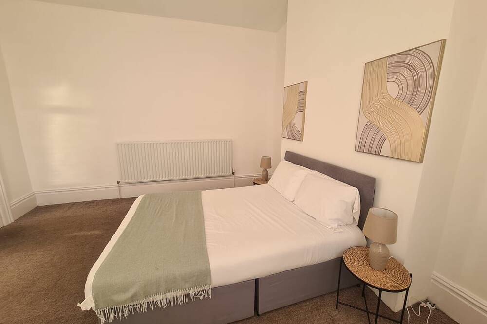 Lovely four bed Roker house in Roker, Sunderland