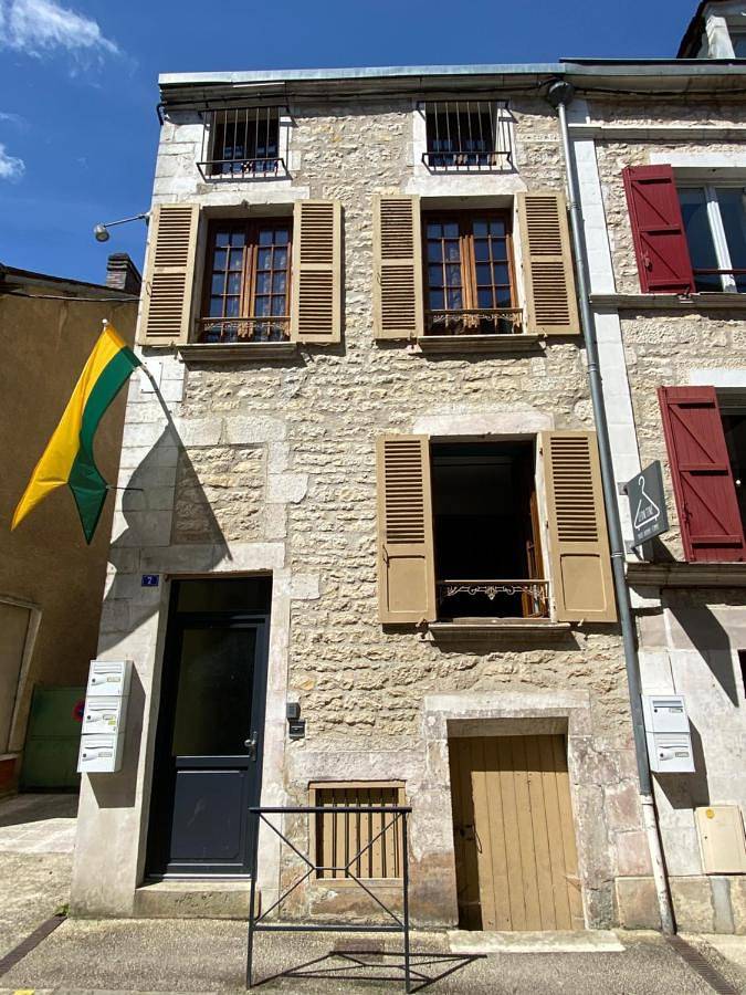 Gîte pour 2 personnes, avec Vue dans Office De Tourisme De Chablis - 3