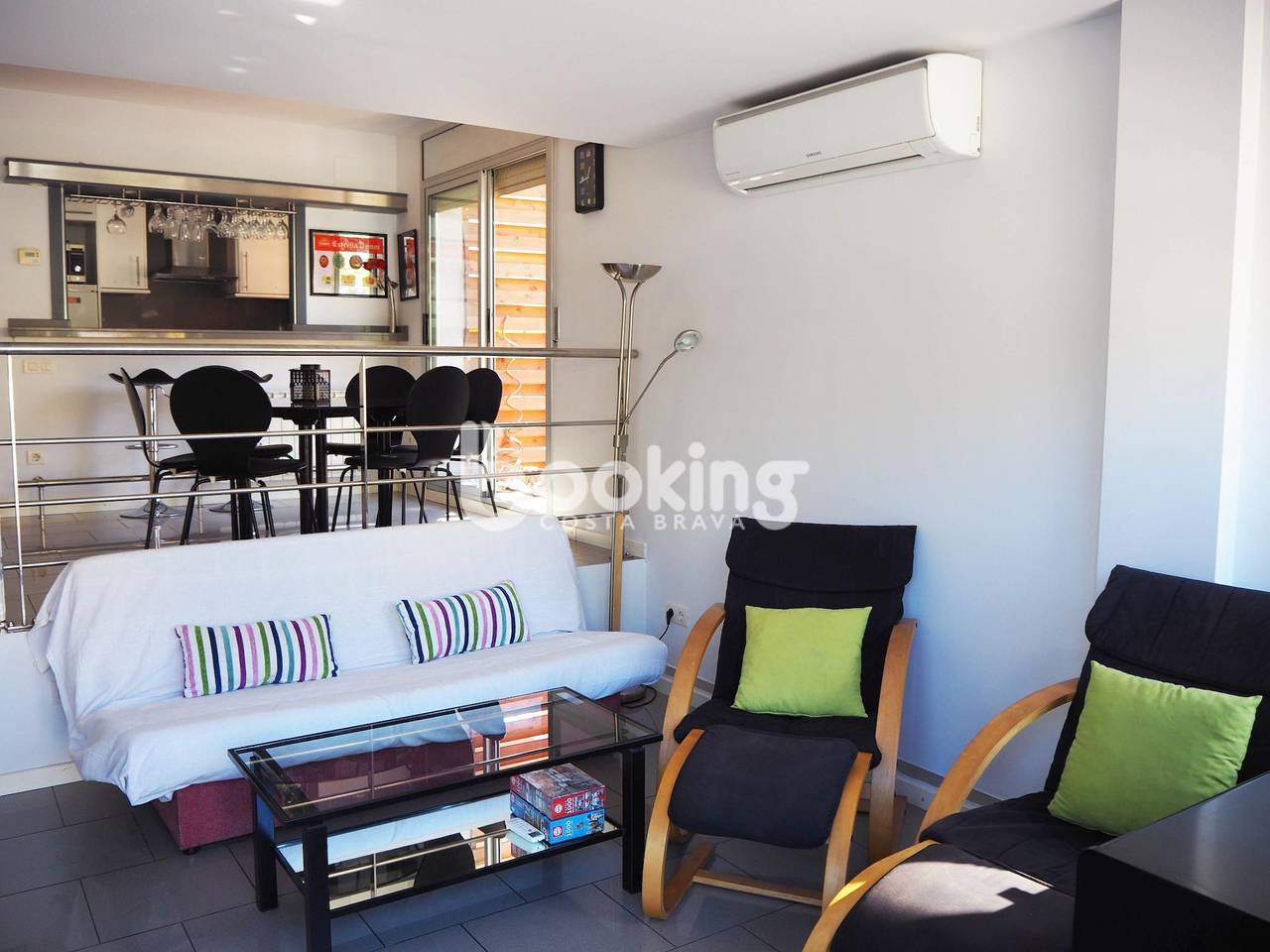 Apartamento vacacional entero, Céntrico apartamento en Playa de Aro, con 3 dormitorios, parking y gran terraza in Platja d'Aro, Costa Brava