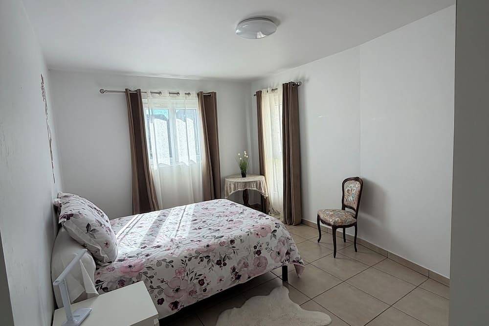Ganze Wohnung, Superb furnished t2 in a quiet area with private parking in Vétraz-Monthoux, Saint-Julien-en-Genevois und Umgebung