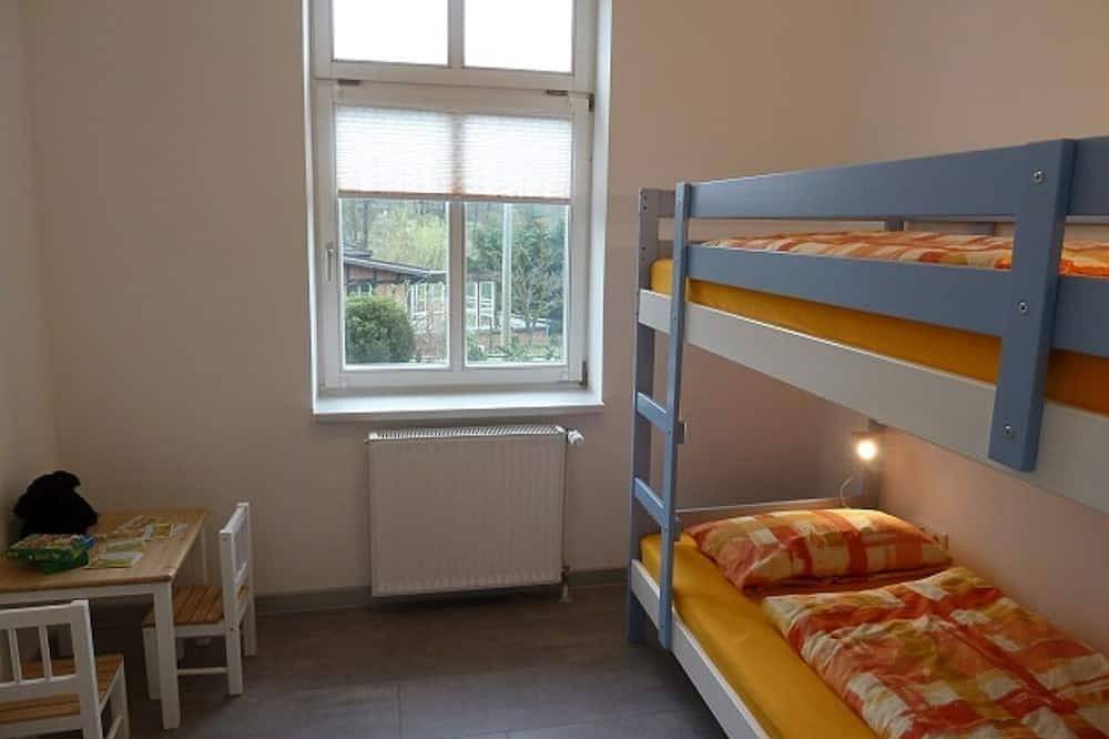 Ganze Wohnung, Top holiday apartment with private access to the lake in Godendorf, Mecklenburg-Strelitz