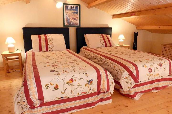 Gîte pour 6 personnes, avec jardin à Sigournais - 3