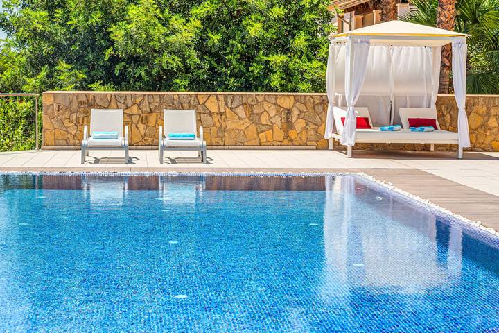 Casa de vacaciones para 8 personas, con Balcón y Jardín en Buñola