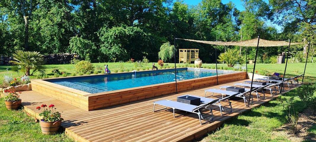 Maison d’hôte pour 2 personnes, avec jardin et piscine ainsi que terrasse et vue