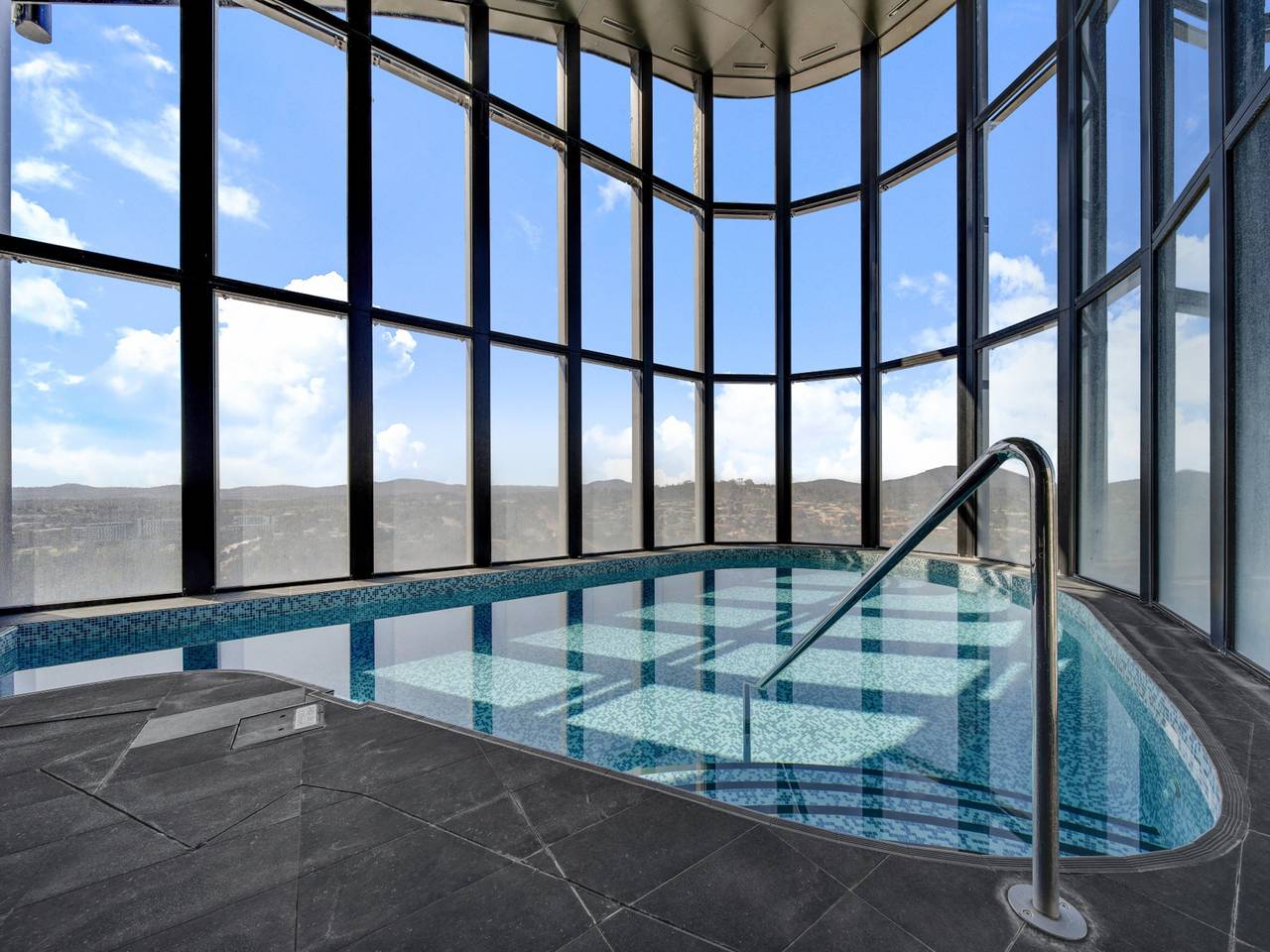 Holiday Apartment for 2 People in Canberra, New South Wales